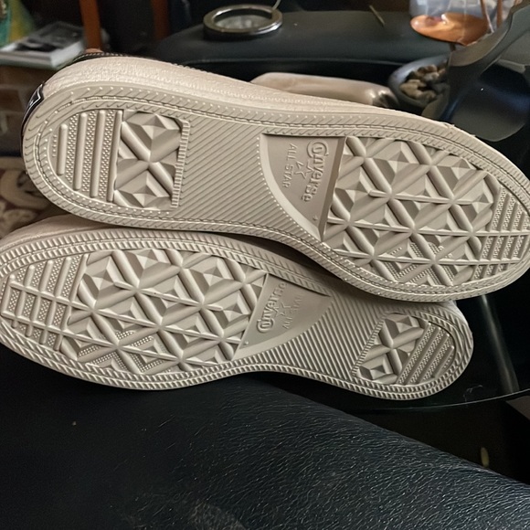 Size 10 men…Converse Chuck 70 High Cozy Granola - Brindle Brown Steel - Picture 3 of 3